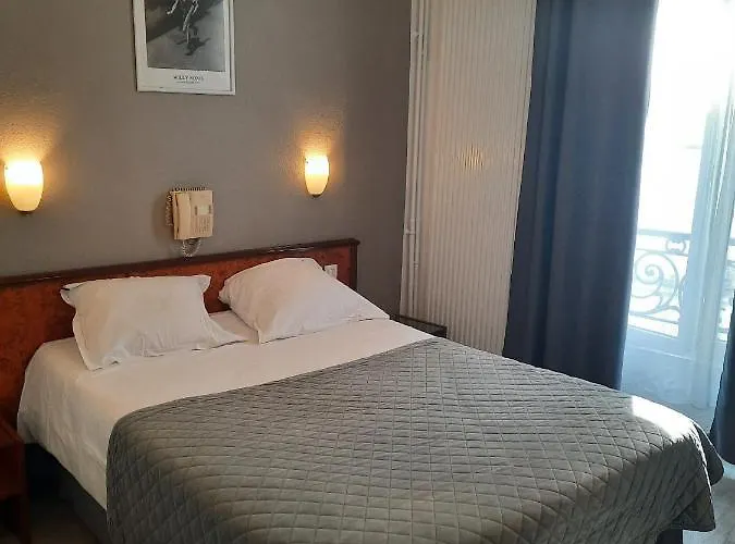 Hotel Le Saint-Hubert - Gare De Lyon Bastille