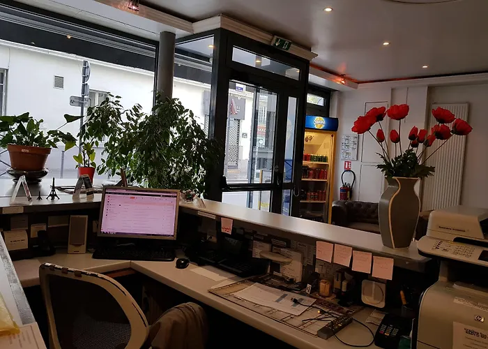 Hotel Le Saint-Hubert - Gare De Lyon Bastille 3*