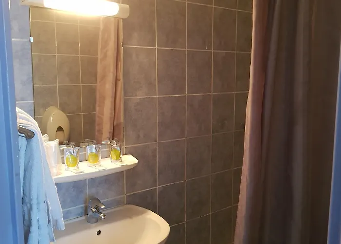 Hotel Le Saint-Hubert - Gare De Lyon Bastille