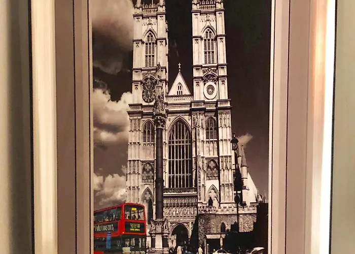 Hotel Le Saint-Hubert - Gare De Lyon Bastille