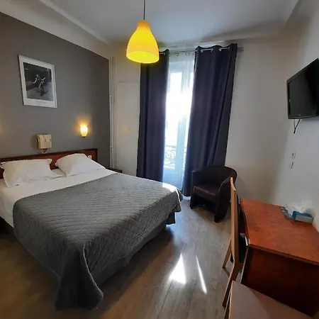 Hotel Le Saint-Hubert - Gare De Lyon Bastille