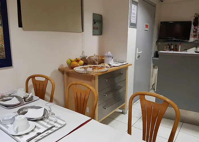 ホテル Le Saint-hubert - Gare De Lyon Bastille 3*